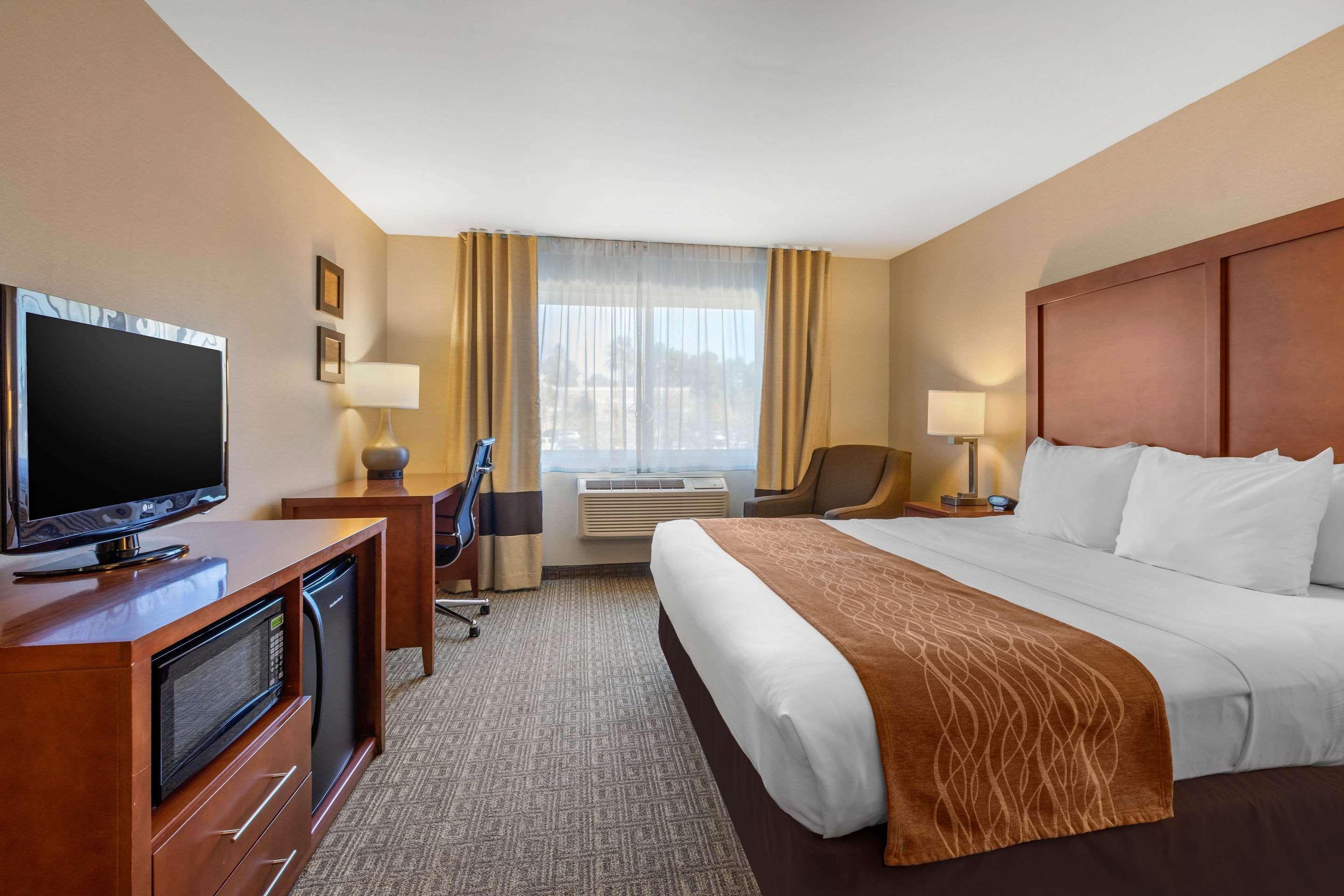 Comfort Inn & Suites Murrieta Temecula Wine Country Exterior foto