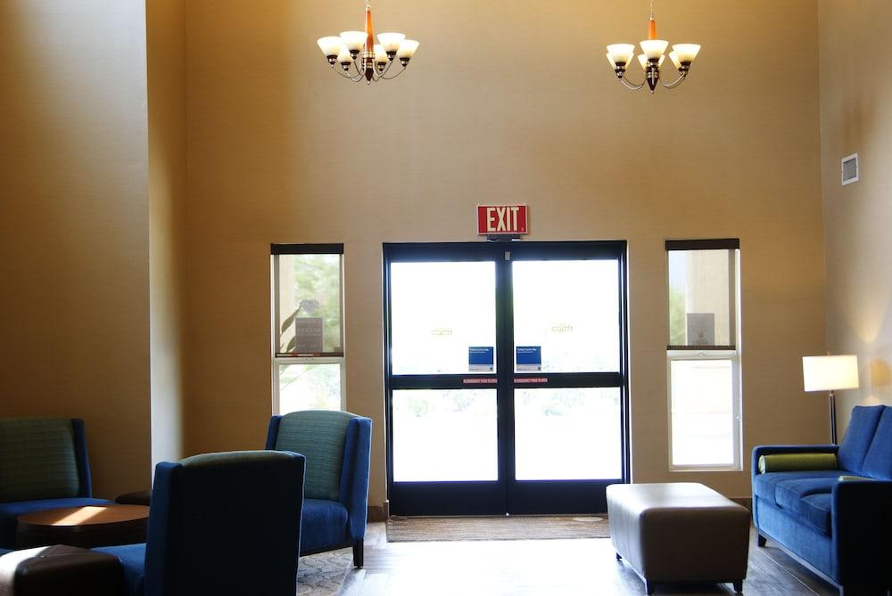 Comfort Inn & Suites Murrieta Temecula Wine Country Exterior foto